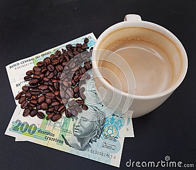 Brazil roasted coffee beans placed on banknotes Stock Photo